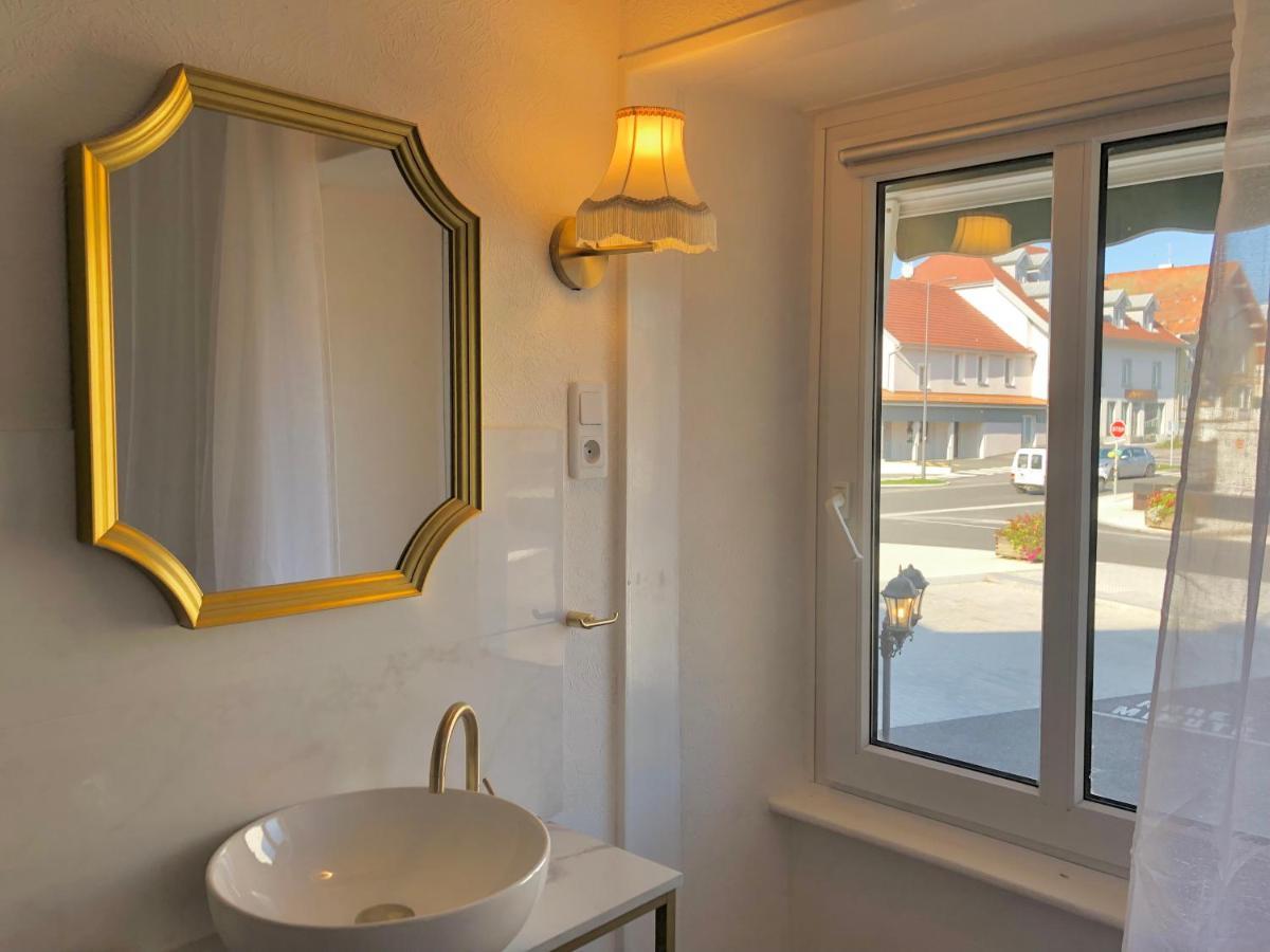 Hotel D'Artiste Pierrefontaine-les-Varans 外观 照片
