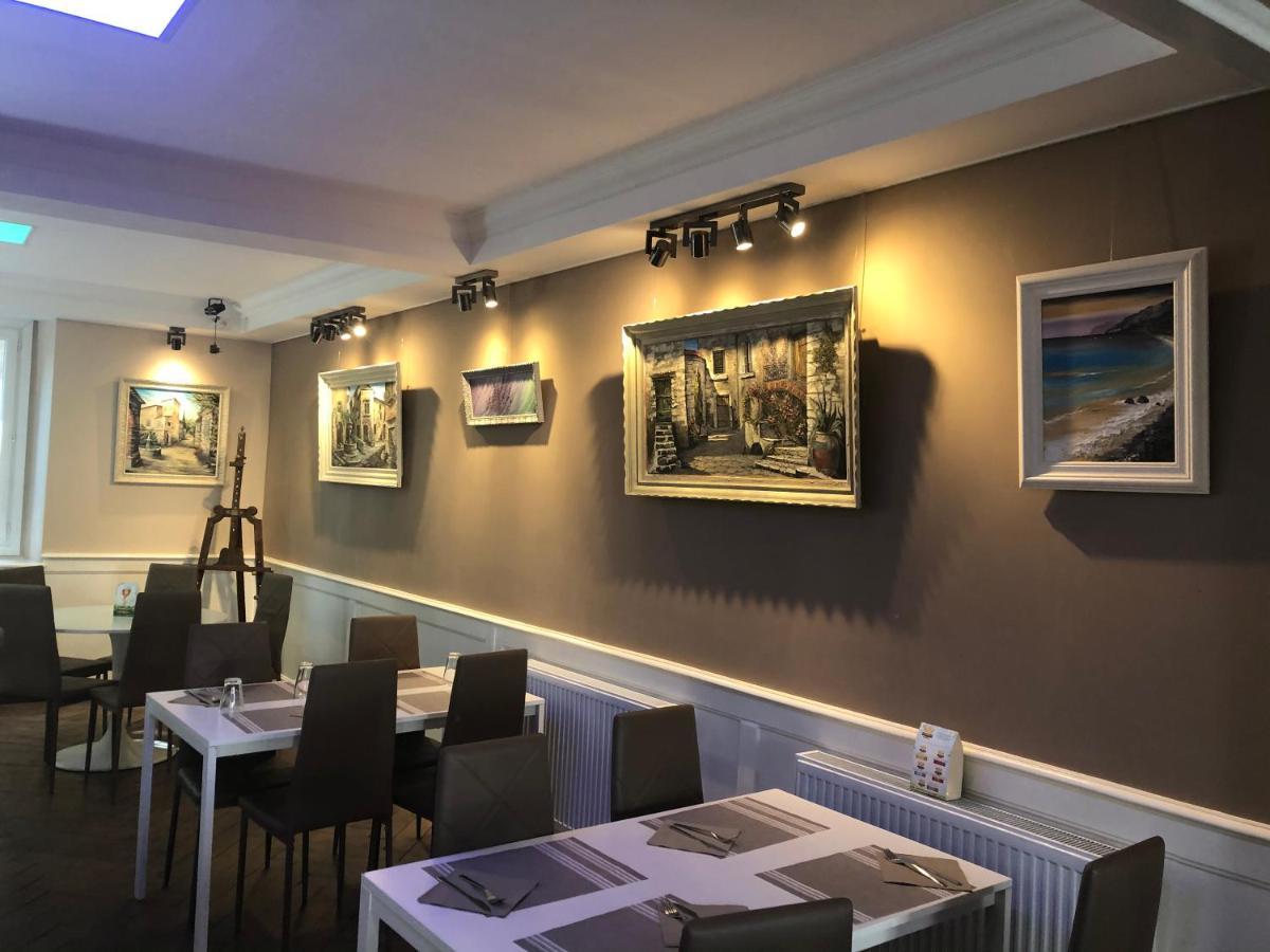 Hotel D'Artiste Pierrefontaine-les-Varans 外观 照片
